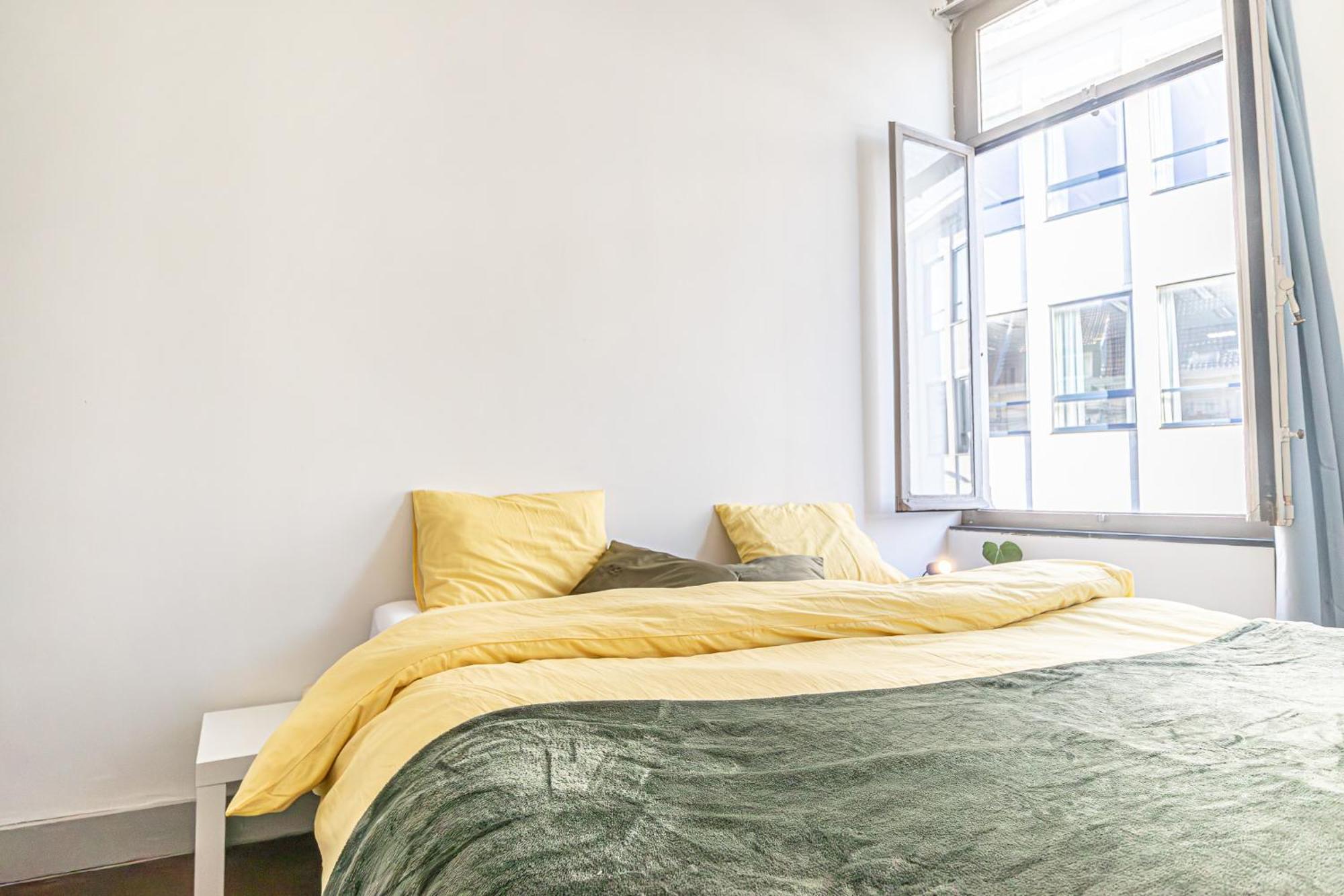 Lovely With View At Vibrant Ghent, Breezy Balcony * Gent