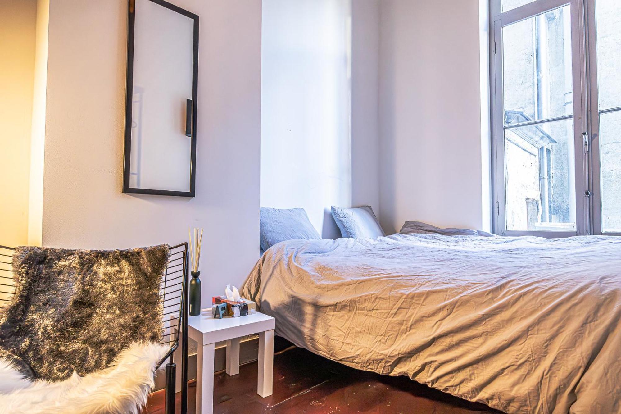Lovely With View At Vibrant Ghent, Breezy Balcony Appartement